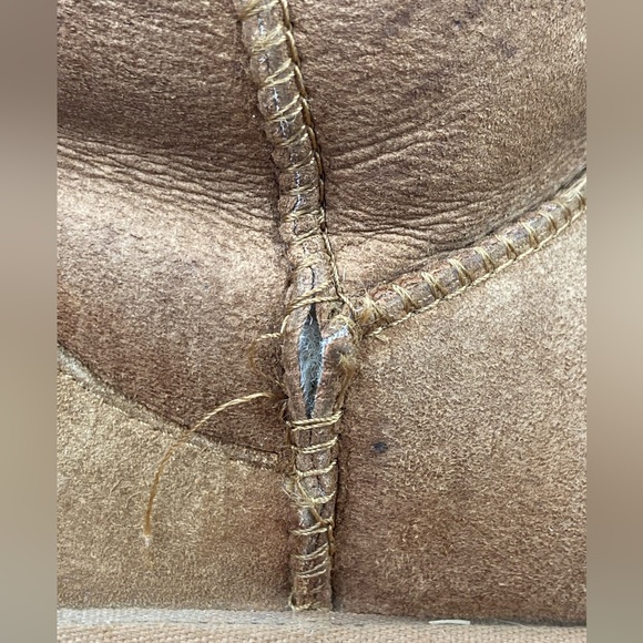 UGG Australia Classic Tall Chestnut Shearling Suede Boots 5229Y Girls Size 5. - Picture 6 of 12